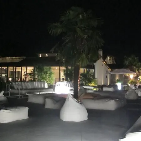 哥伦巴尔度假酒店 3* 福利尼奥