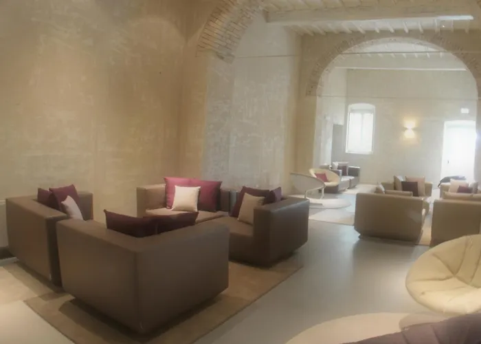 Hotel Hotel&resort Le Colombare Foligno